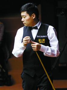 她用扎实的 她用扎实的