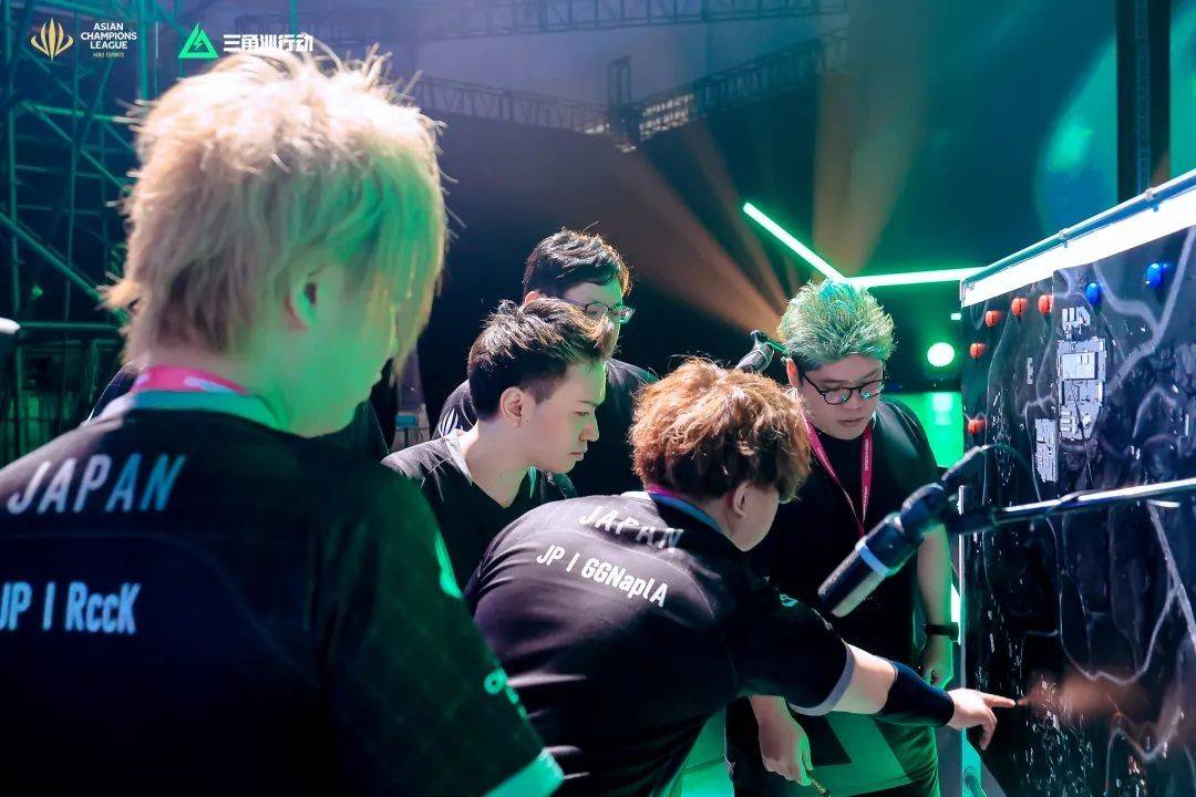 通过曲春雨 通过曲春雨