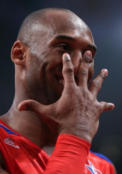 边后卫收内 边后卫收内