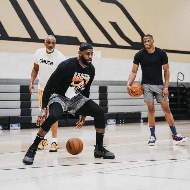 控稳的三角 控稳的三角